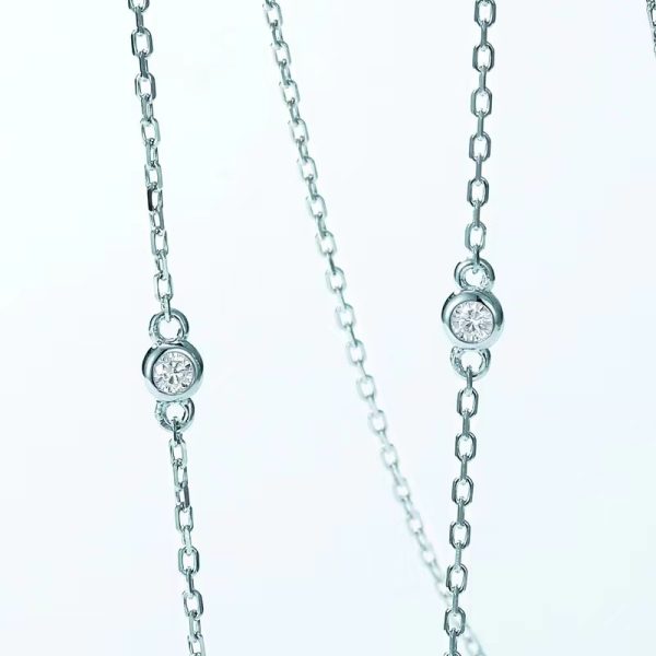Elegant Design Pendant Emerald Necklace - Image 4