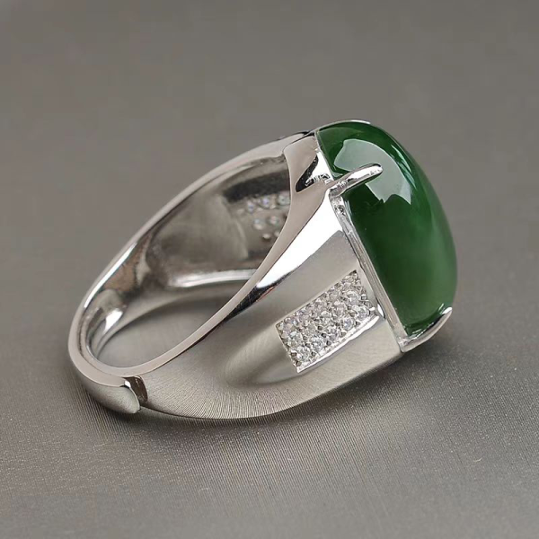 Premium Natural Green Real Jade Ring for Men - Image 3